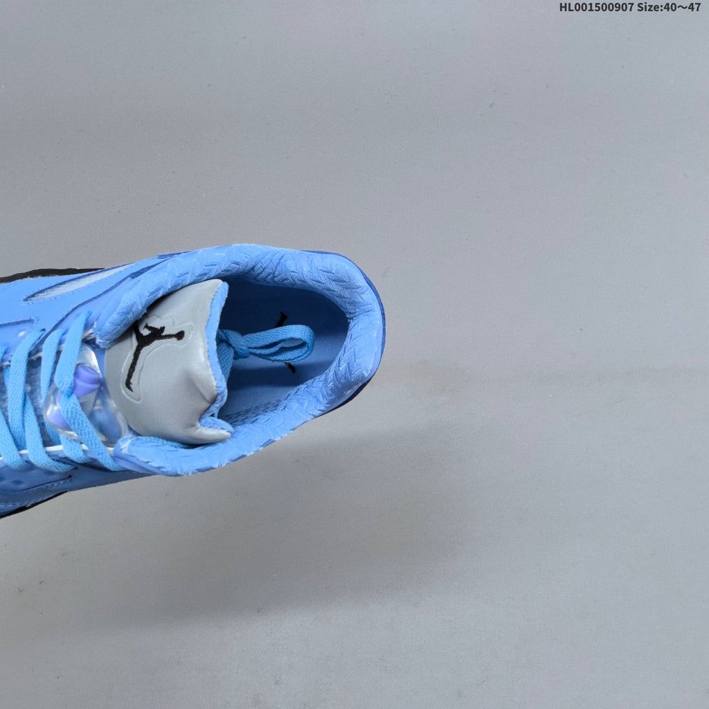 Air Jordan 5 Retro Low UNC Blue Sneakers