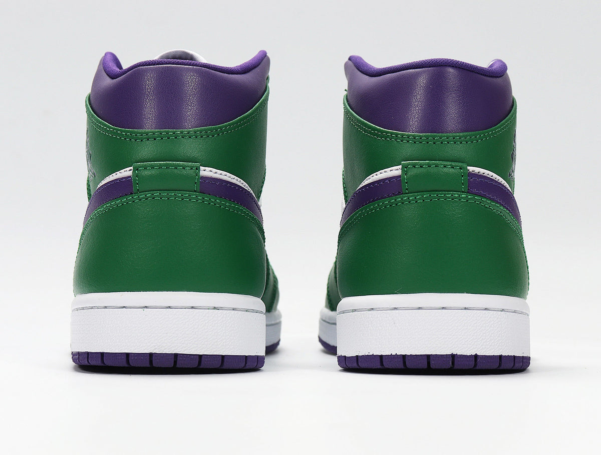 Air Jordan 1 High OG Court Purple Sneakers 555088-041