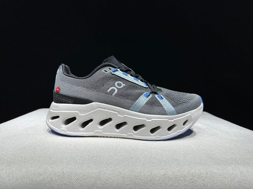 On Cloudeclipse Running Shoes in Gray and Blue