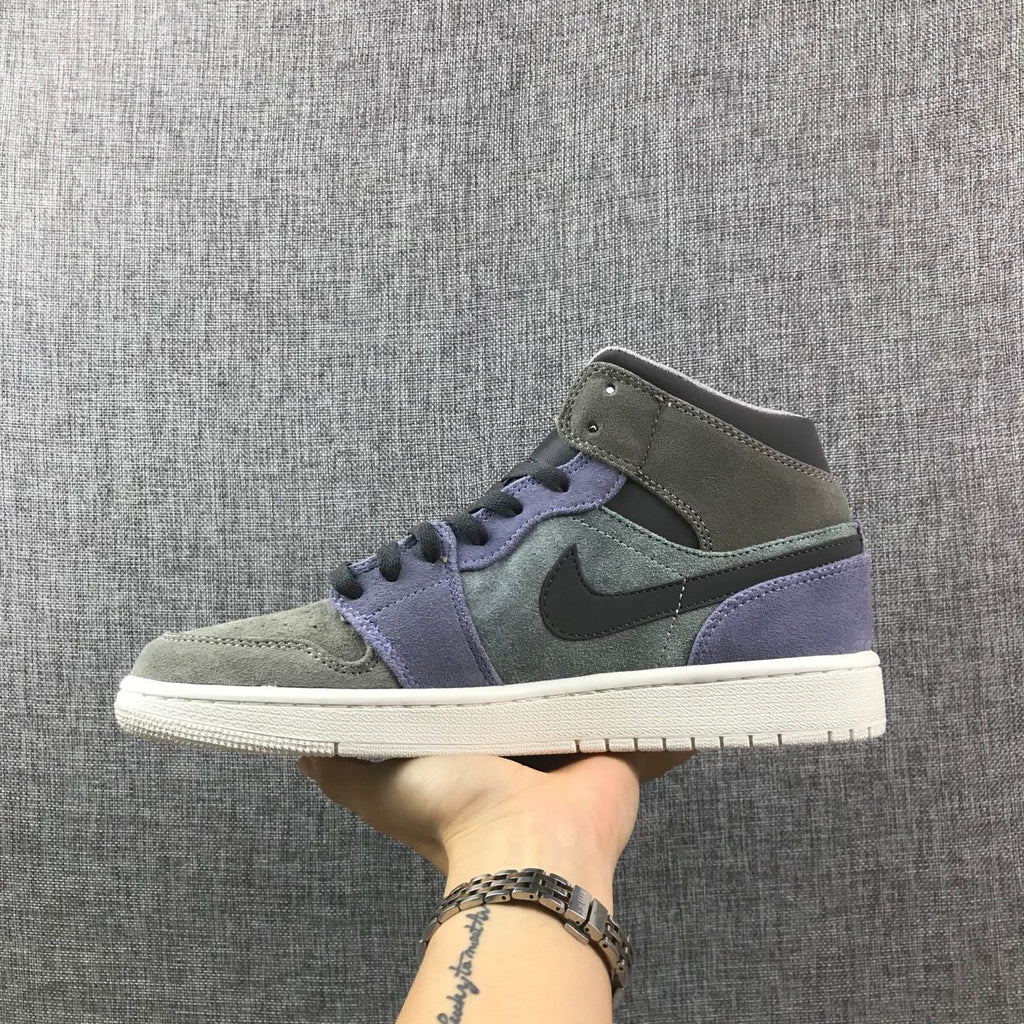 Jordan 1 Mid SE Sneakers Grey Purple 852842-203