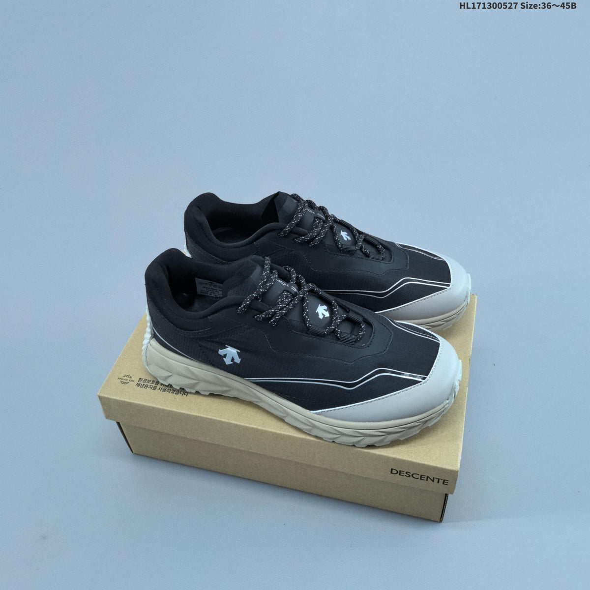 Descente TERRAIND Low-Top Hiking Shoes