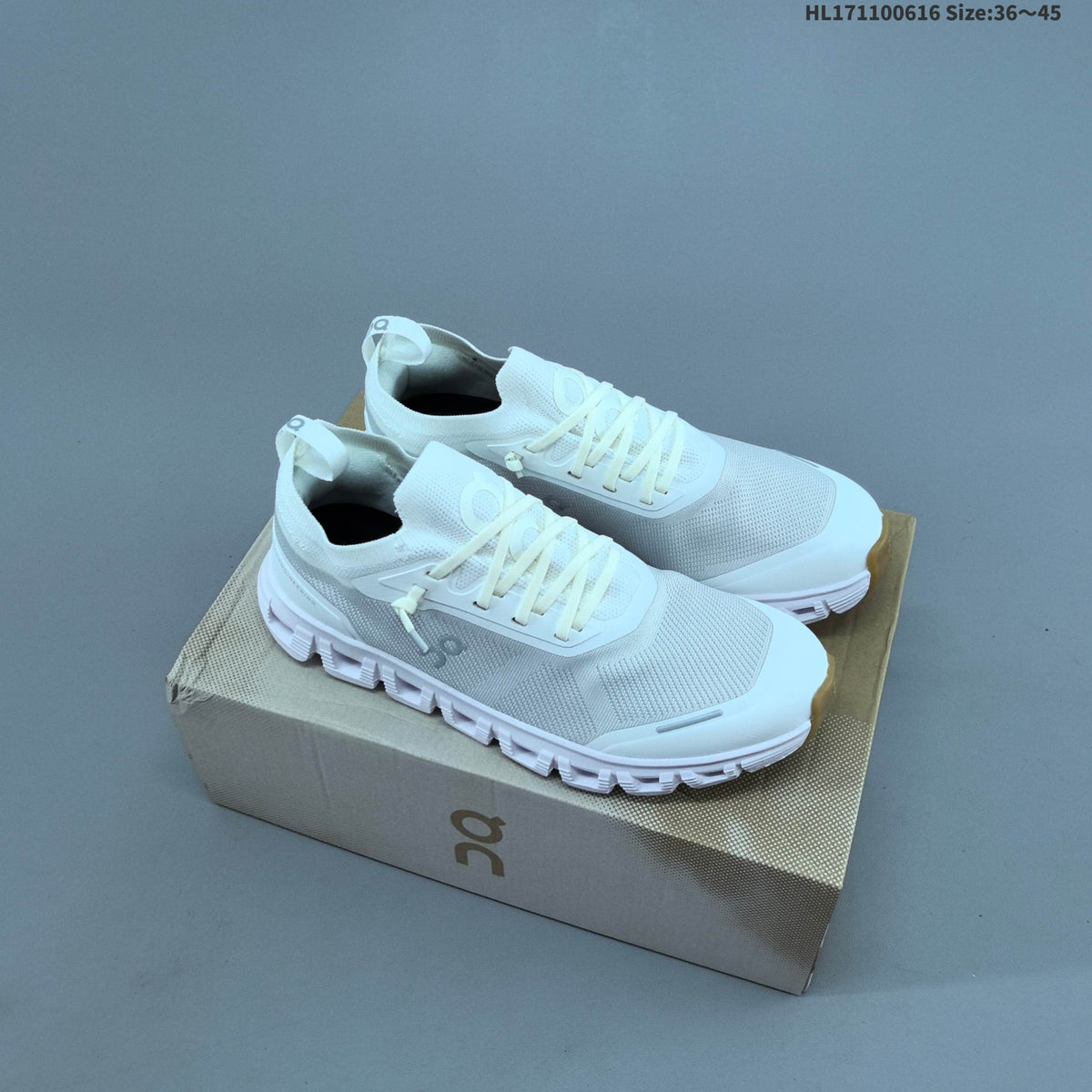 On Cloud 6 Versa Lightweight Casual Sneakers