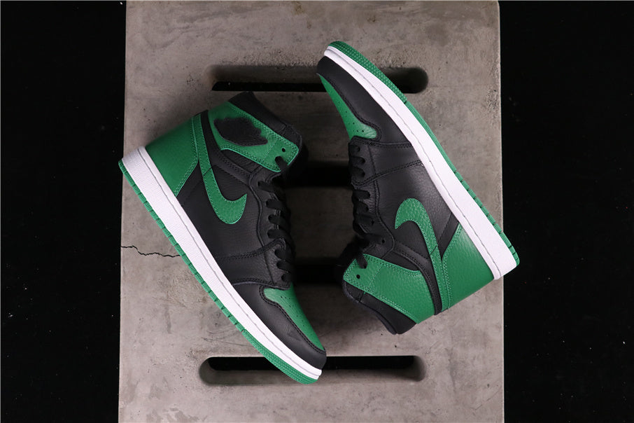 Air Jordan 1 High Pine Green Black Sneakers 555088-030