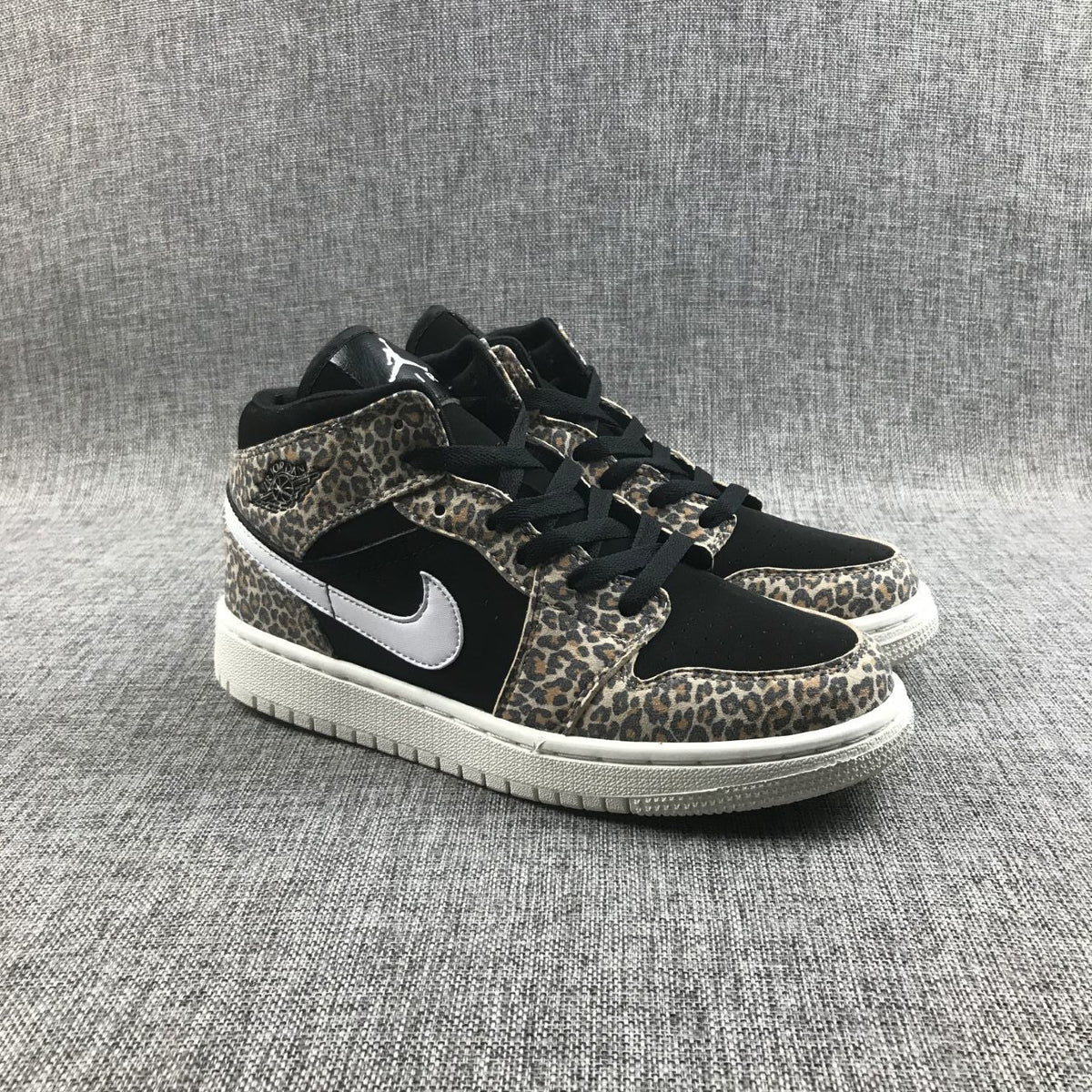 Air Jordan 1 Mid SE GS Leopard Print Sneakers BQ6931-021