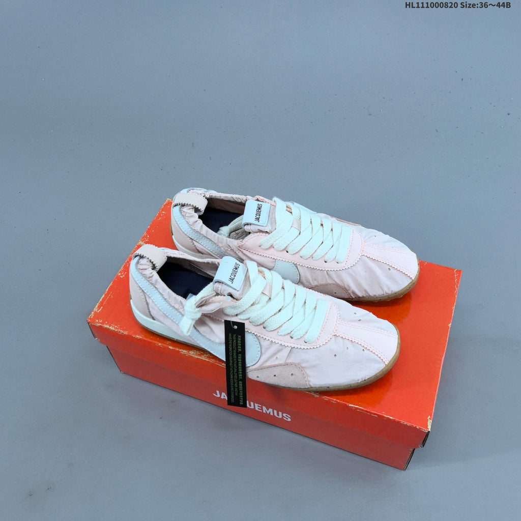 Jacquemus x Nike Jacumoon Low-Top Sneakers in Pink