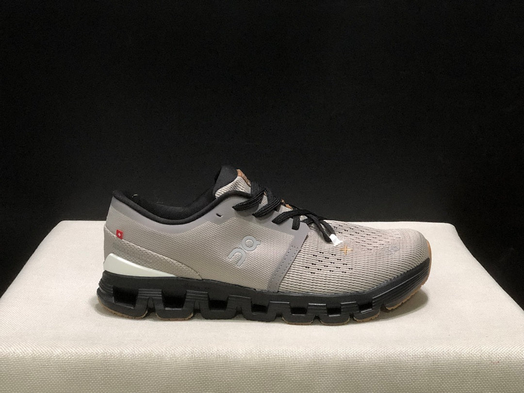On Cloud X 4 Sneakers in Fog and Black