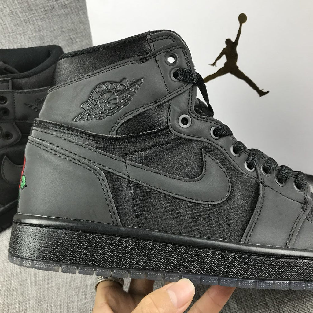 Air Jordan 1 Retro High Black Rose Sneakers