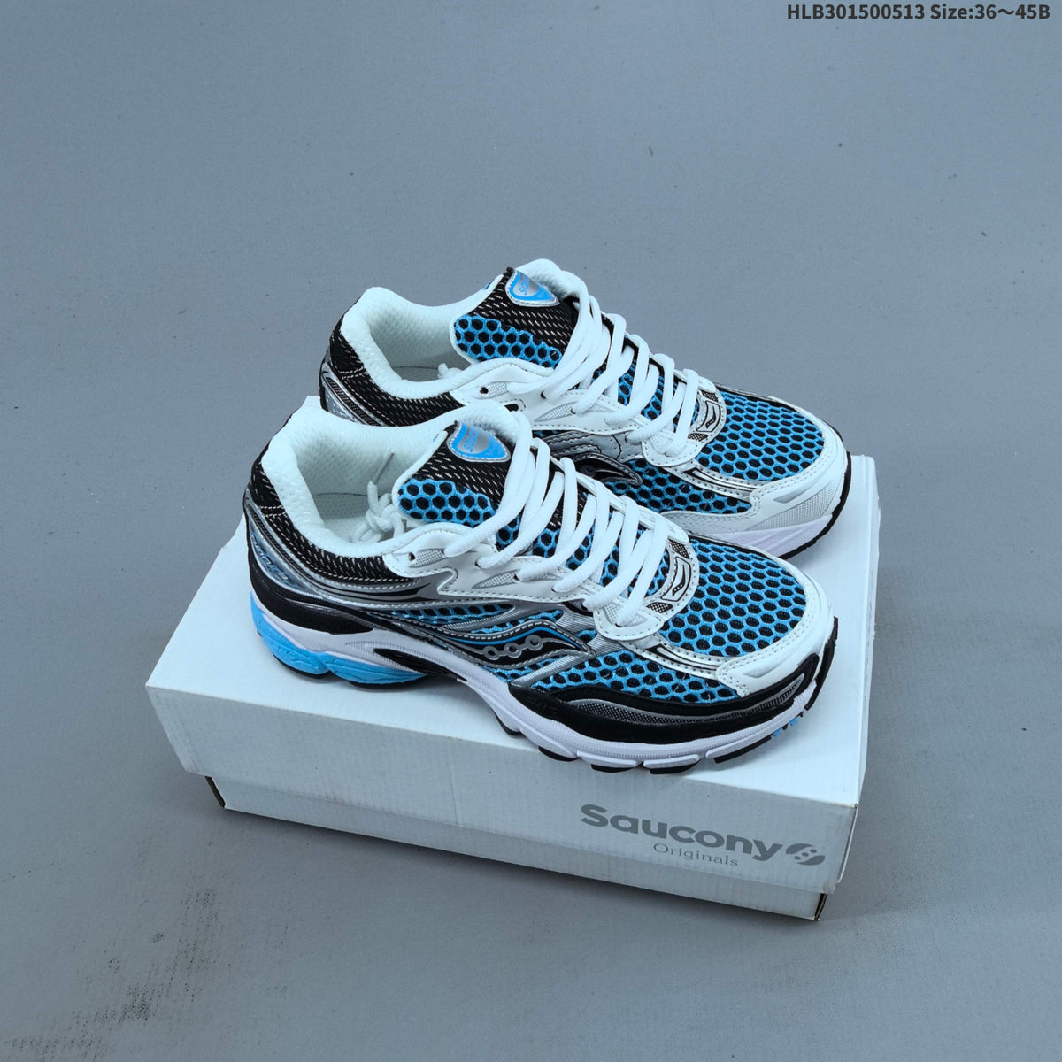 Saucony ProGrid Omni 9 Retro Running Sneakers