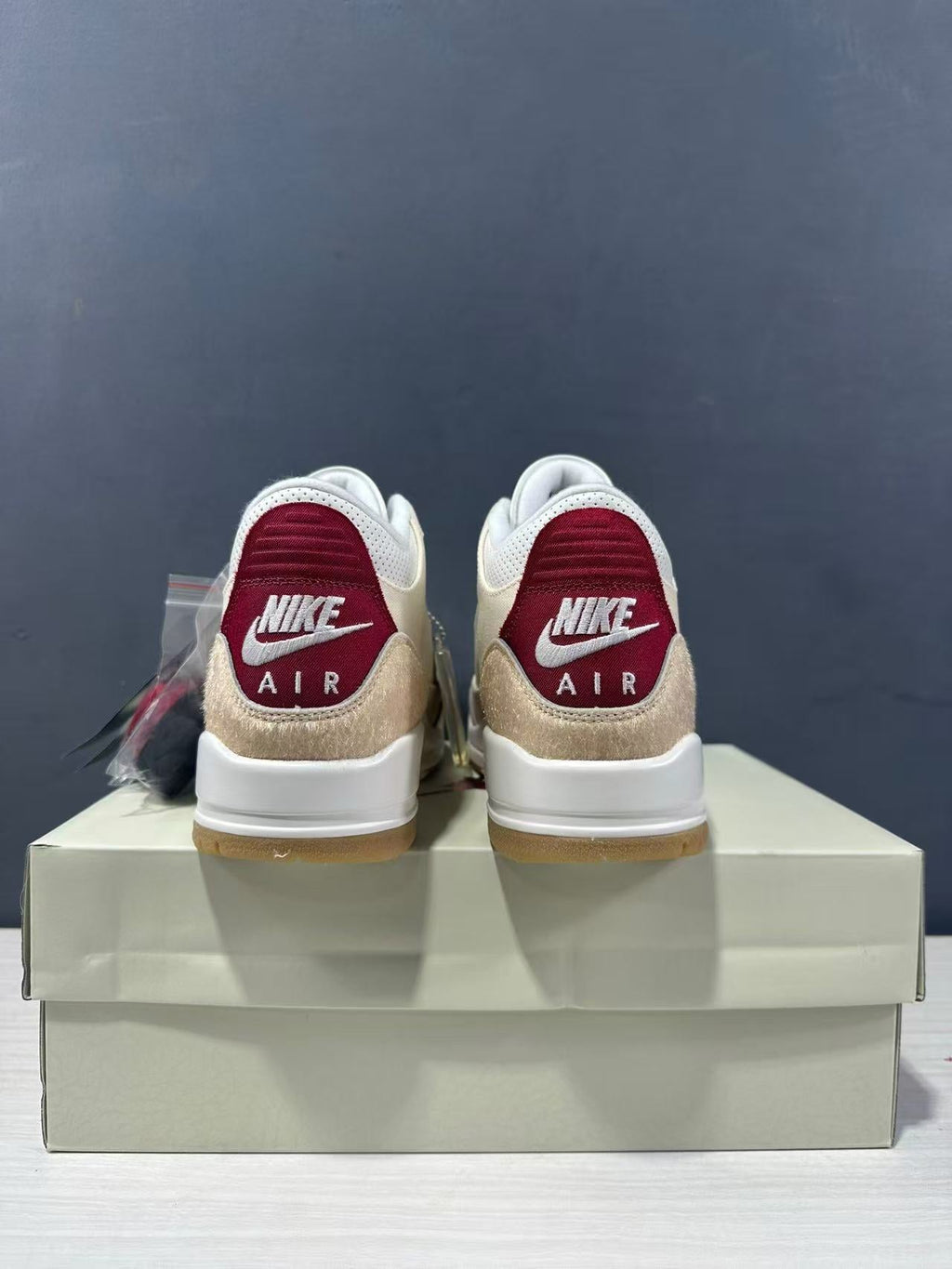 Jordan Air Jordan 3 Retro Jumpman Year of the Horse Sneakers Cream Red IR0910-400