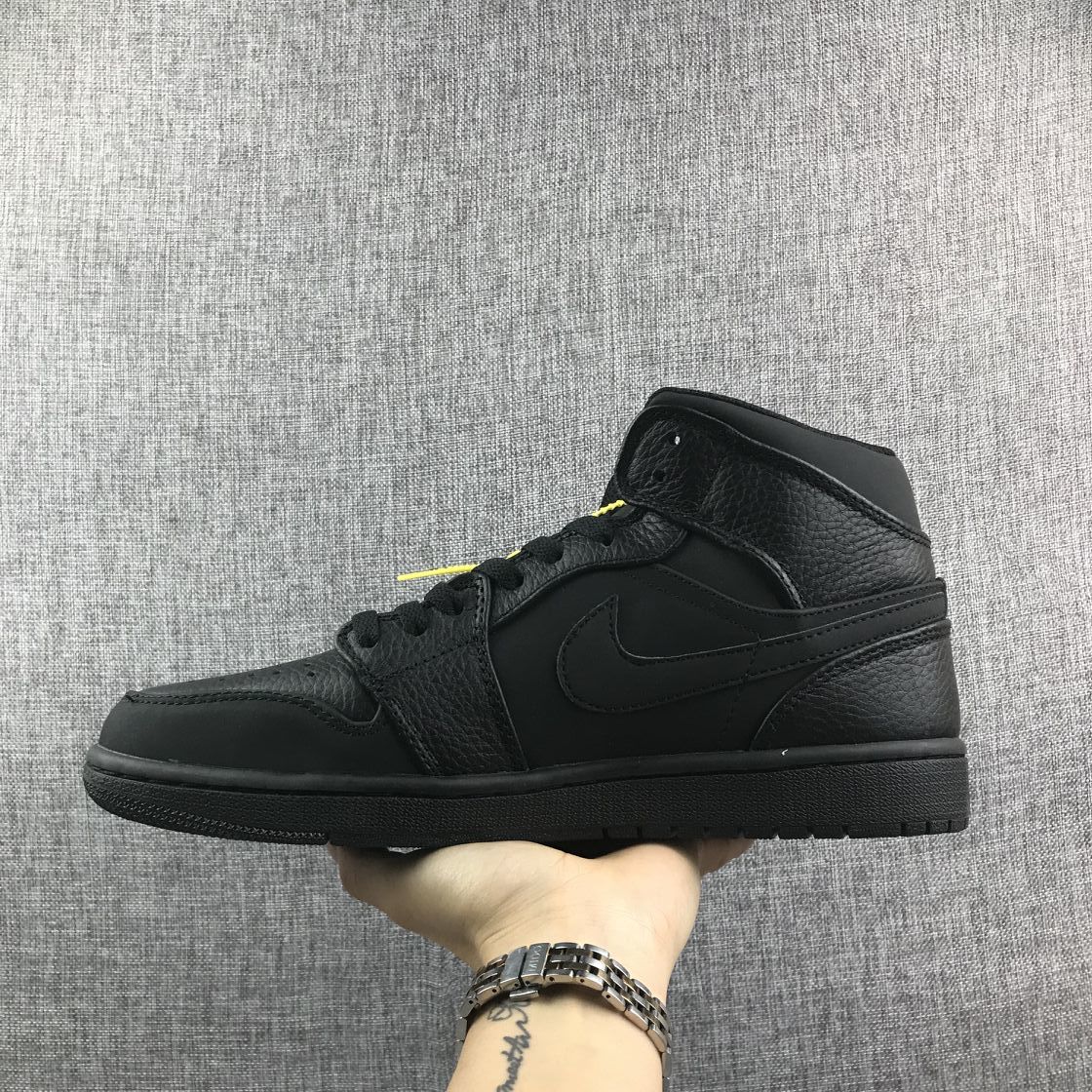 Air Jordan 1 Mid Sneakers, Black