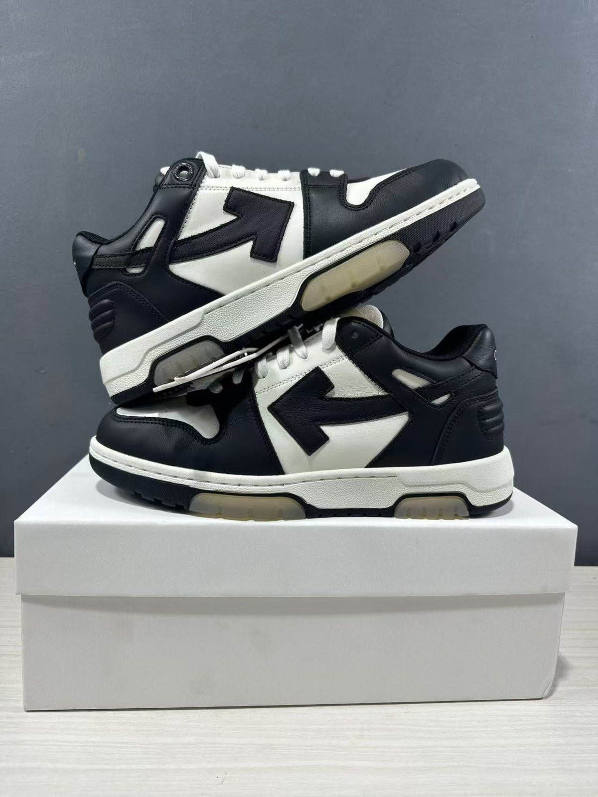 Off-White Out Of Office Low-Top Sneakers Black White OMAI89C99LEA0070110