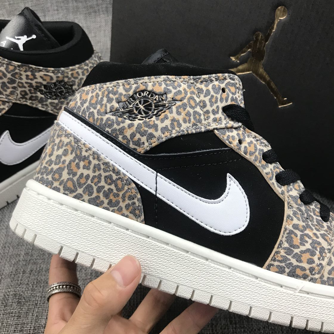 Air Jordan 1 Mid SE GS Leopard Print Sneakers BQ6931-021