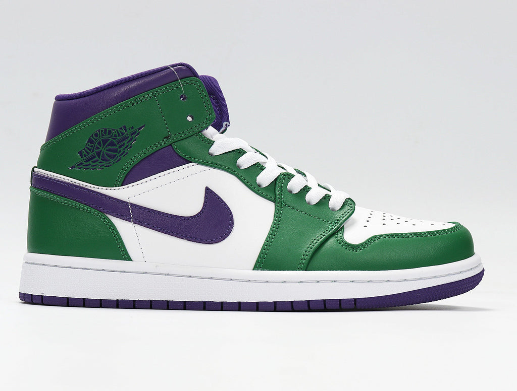 Air Jordan 1 High OG Court Purple Sneakers 555088-041