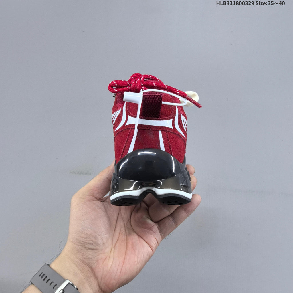 GG-CC Low-Top Chunky Sneakers in Burgundy