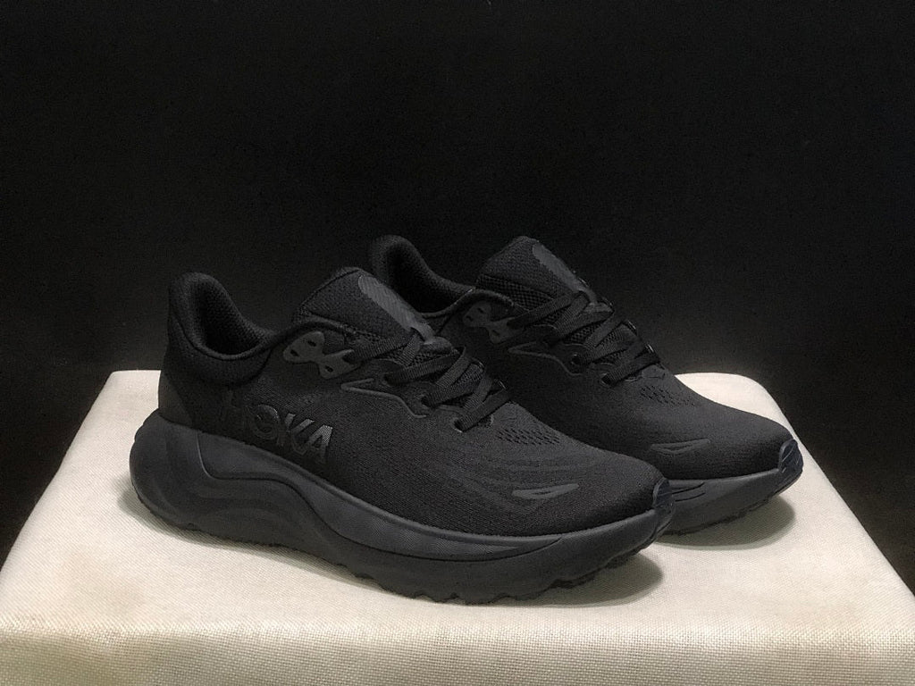 HOKA Arahi 8 Black Running Shoes