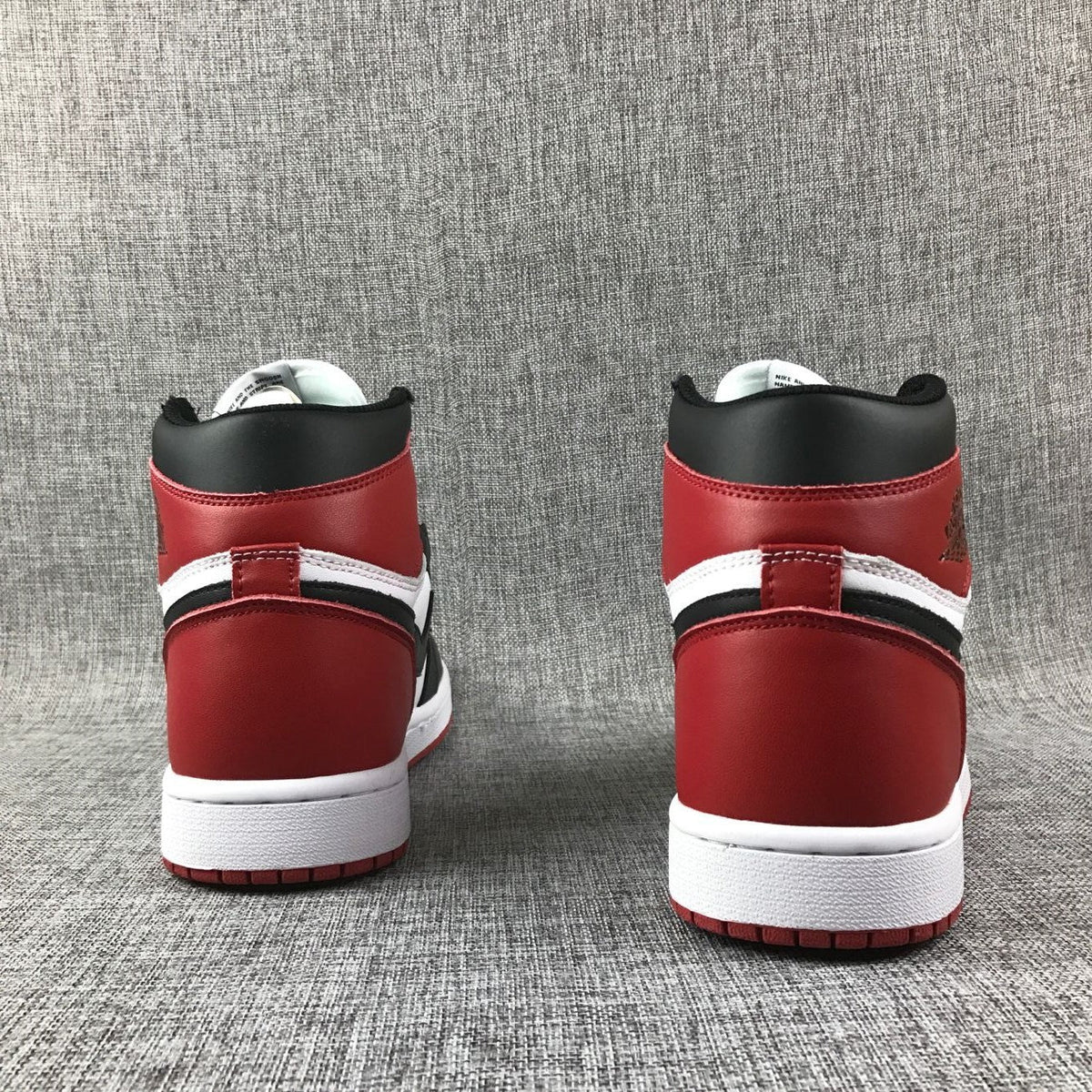 Air Jordan 1 High Black Toe Sneakers 555088-184