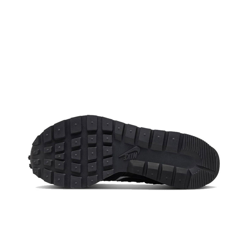 Nike VaporWaffle DH9186-001 Black and White Sneakers
