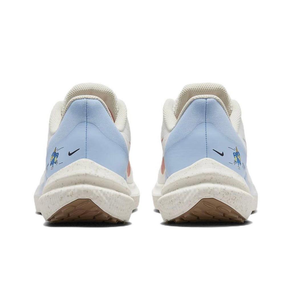 Nike Air Winflo 9 Running Shoes in White and Light Blue DX6048-181