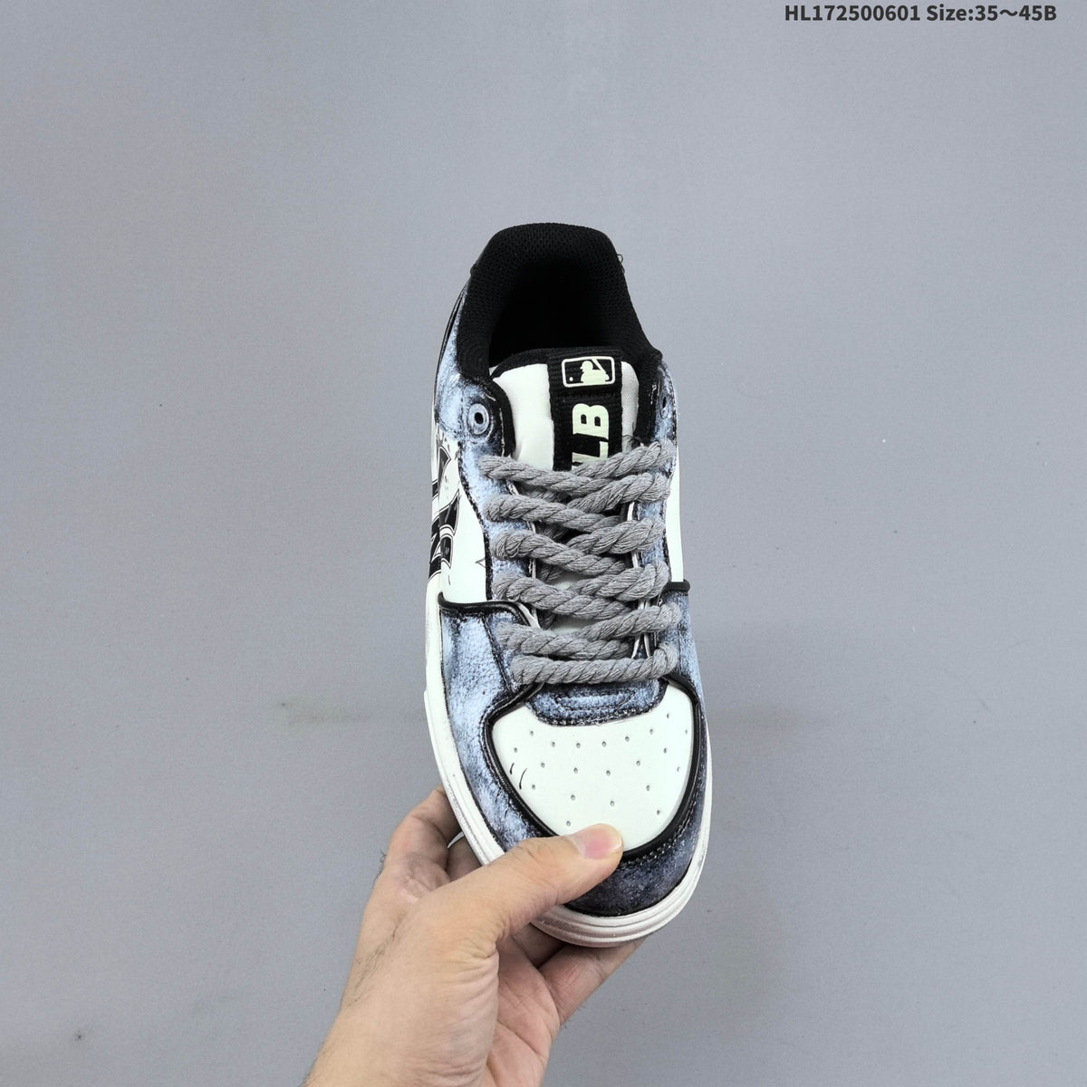 MLB Chunky Liner Low-Top Sneakers, Black and White