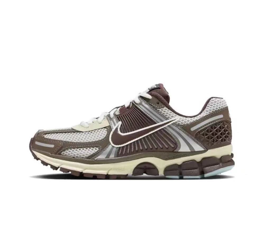Nike Zoom Vomero 5 Sneakers FD9920-022