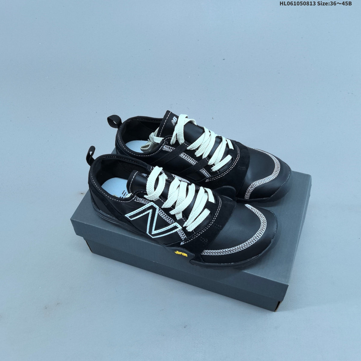 New Balance MT10O6NW Low-Profile Sneakers in Black