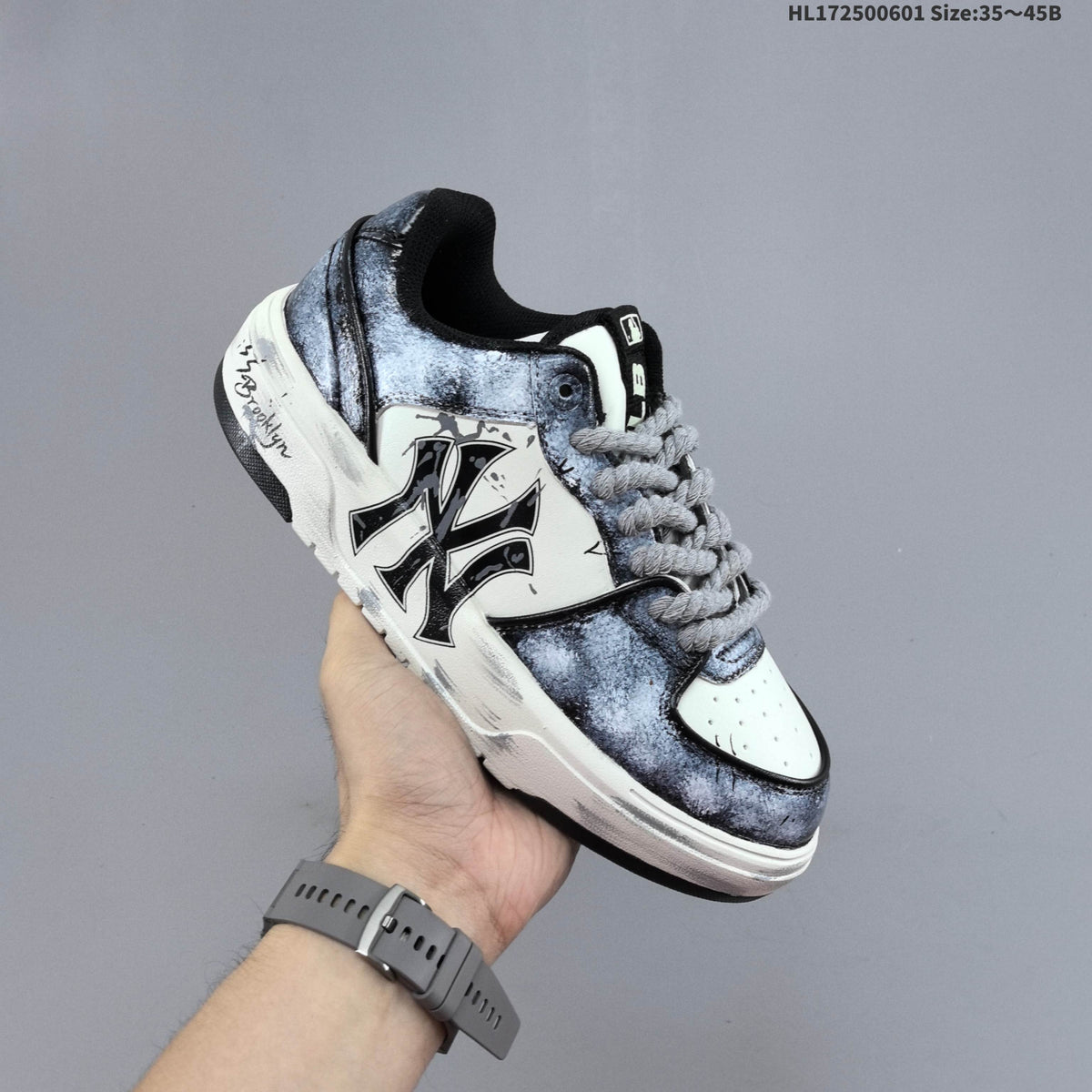 MLB Chunky Liner Low-Top Sneakers, Black and White