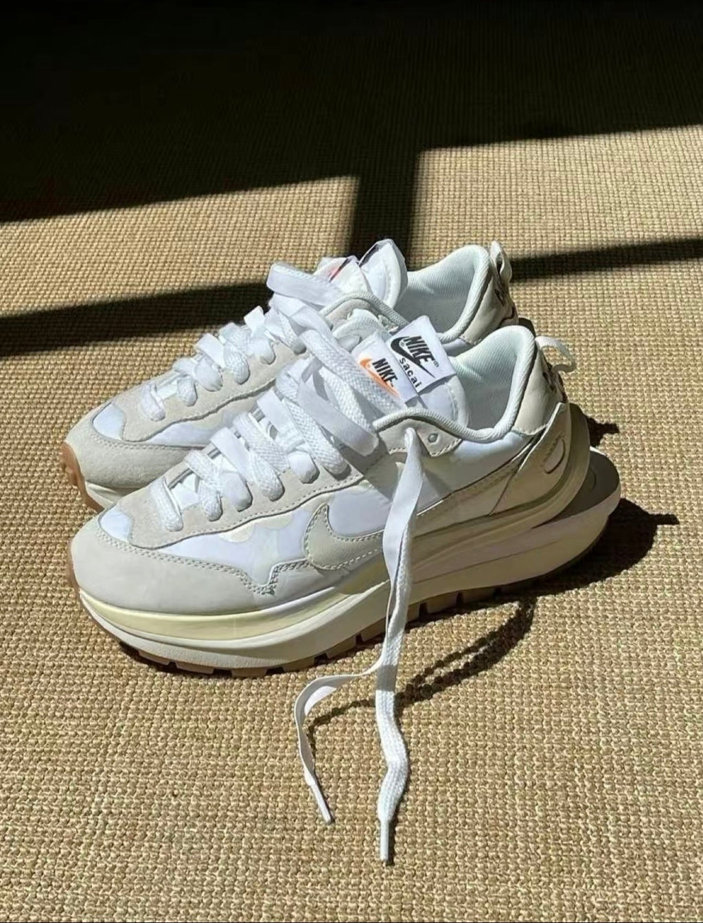 Nike x sacai VaporWaffle Sneakers, White DD1875-100