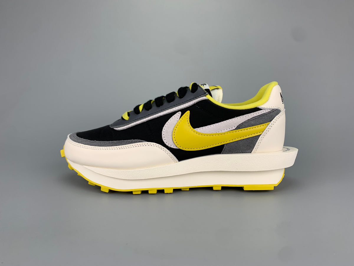 Nike x sacai LDV Waffle Sneakers DJ4877-001