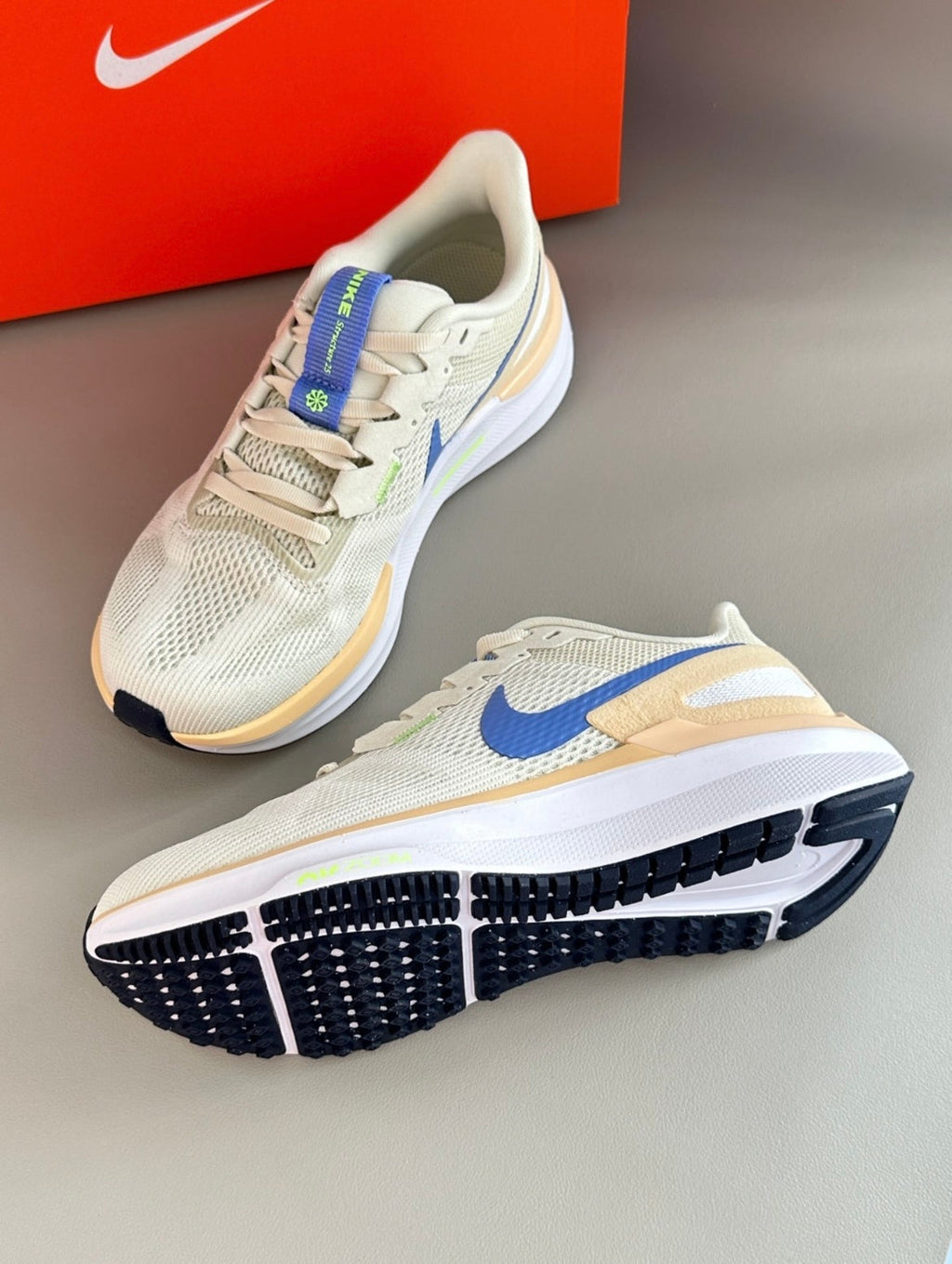 Nike Structure 25 Road Running Shoes DJ7884-004 Beige
