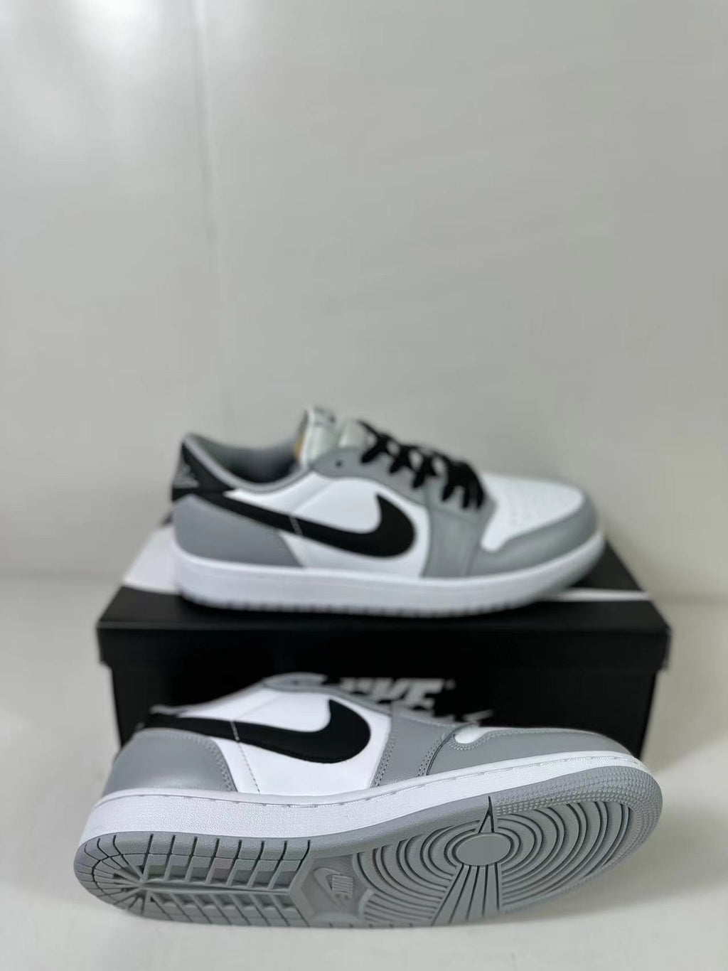 Jordan Air Jordan 1 Low OG Barons Sneakers Black Grey CZ0790-110