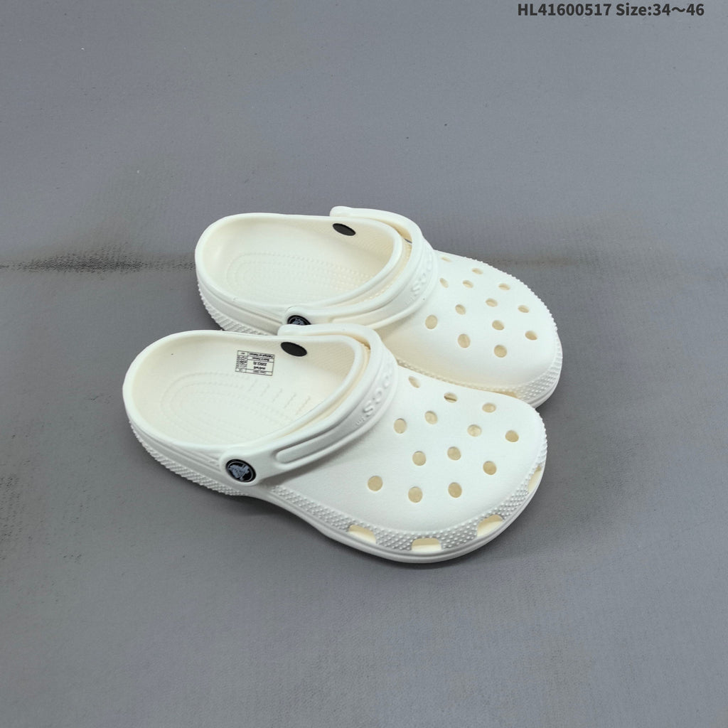 Crocs Classic Clog in White