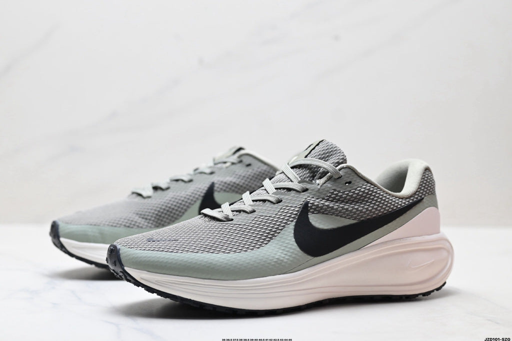 Nike Revolution 8 Running Shoes in Gray