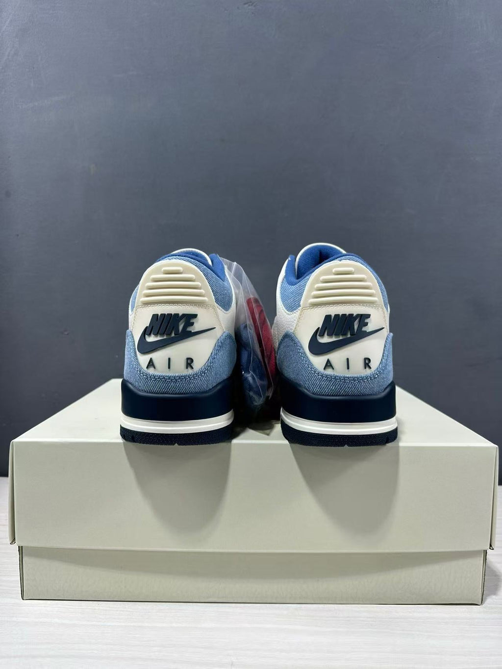Jordan Air Jordan 3 Retro SP Sneakers White Blue IR0912-400