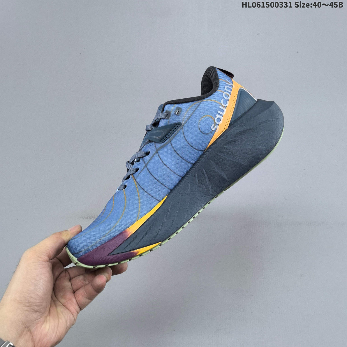 Saucony Triumph 22 GORE-TEX Running Shoes