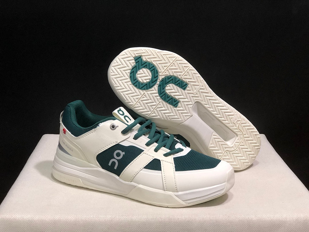 On The Roger Clubhouse Pro Sneakers White Dark Green