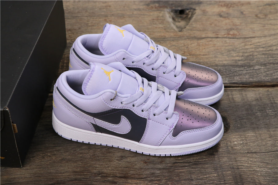 Air Jordan 1 Low GS Oxygen Purple Sneakers 554723-505