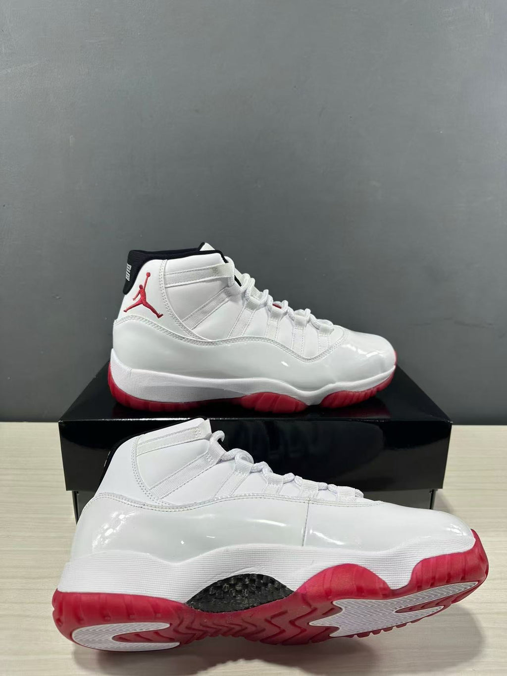 Jordan Air Jordan 11 Retro Low White Red CT8012-160