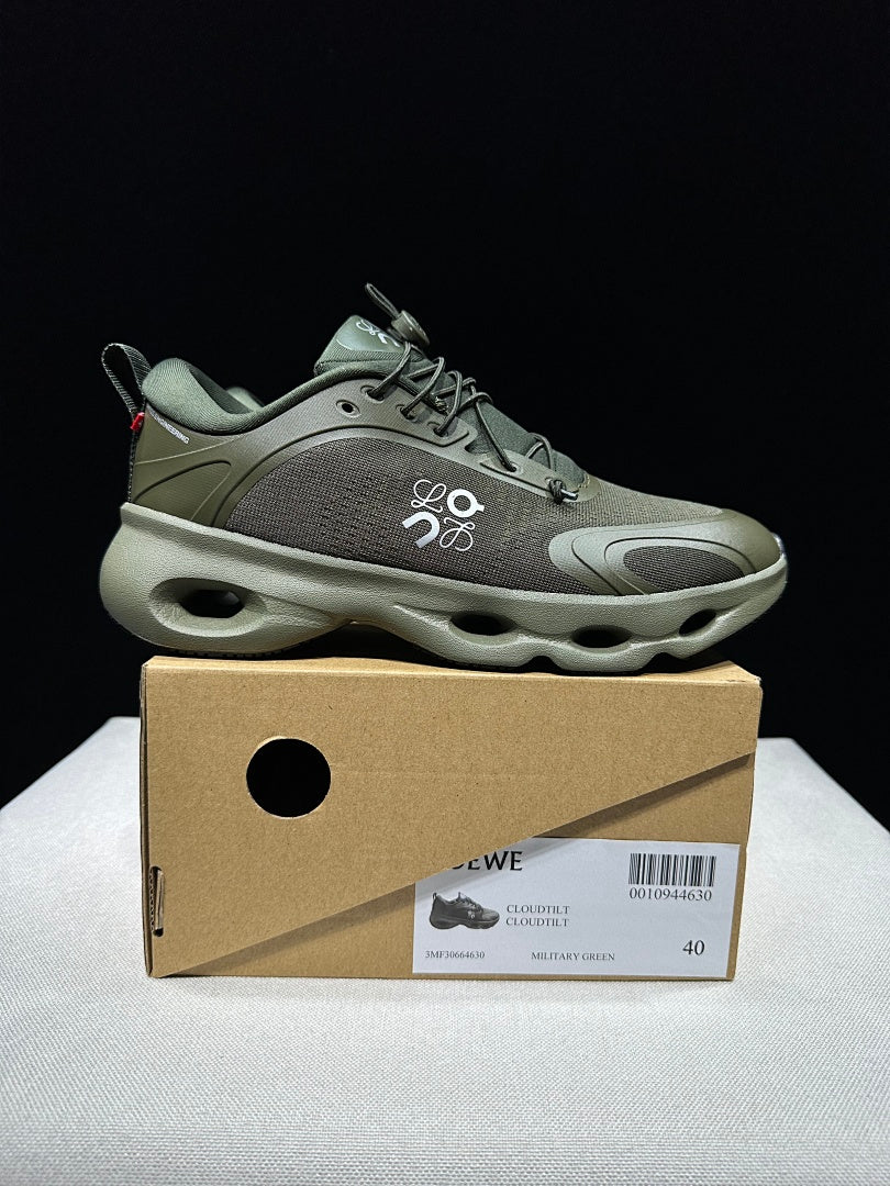 LOEWE x On Cloudventure 3.0 Sneakers in Military Green