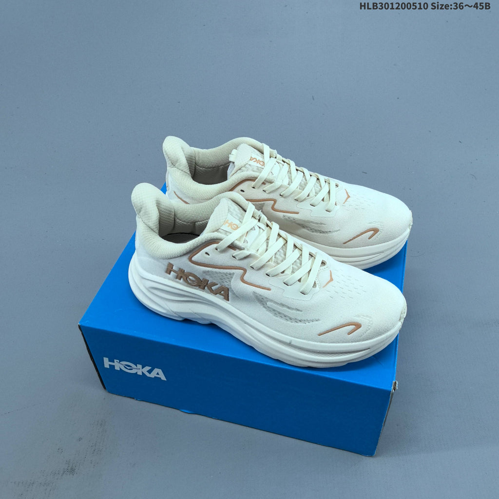 HOKA Clifton 10 Low-Top Running Shoes
