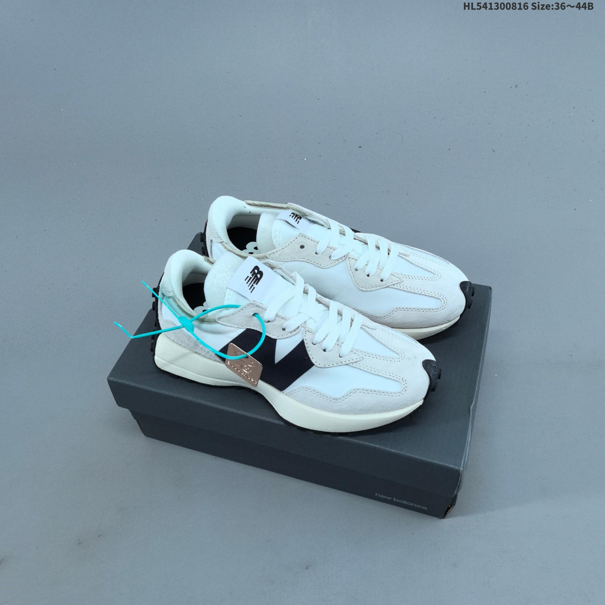 New Balance 327 Lifestyle Sneakers in Mixed Colors