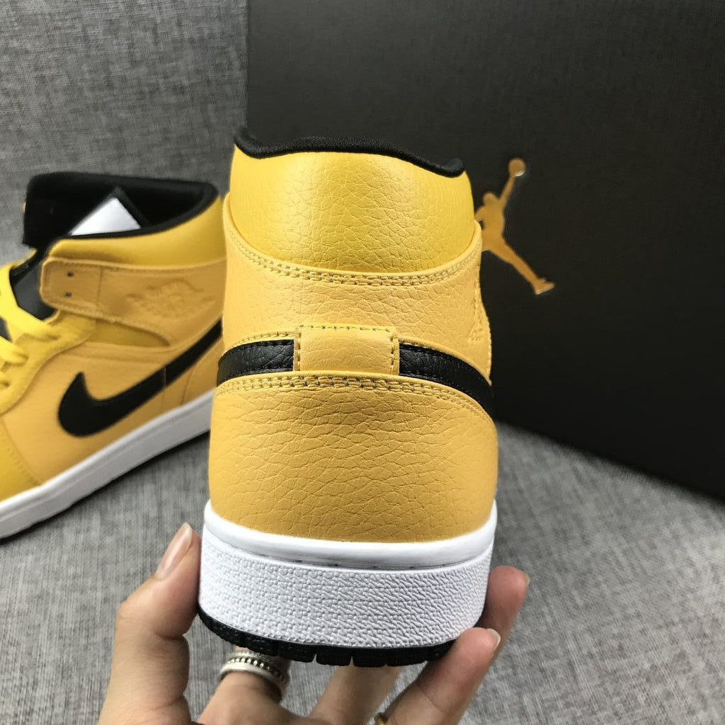 Air Jordan 1 Mid Yellow Ochre Black Sneakers 554724-700