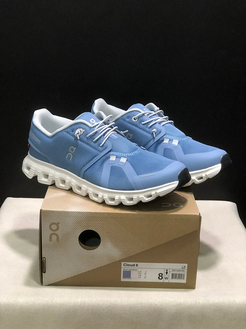 On Cloud 6 Sneakers in Light Blue