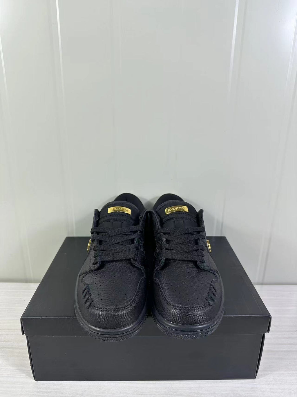 Jordan Air Jordan 1 Low Sneakers Black/Gold FN5032-007