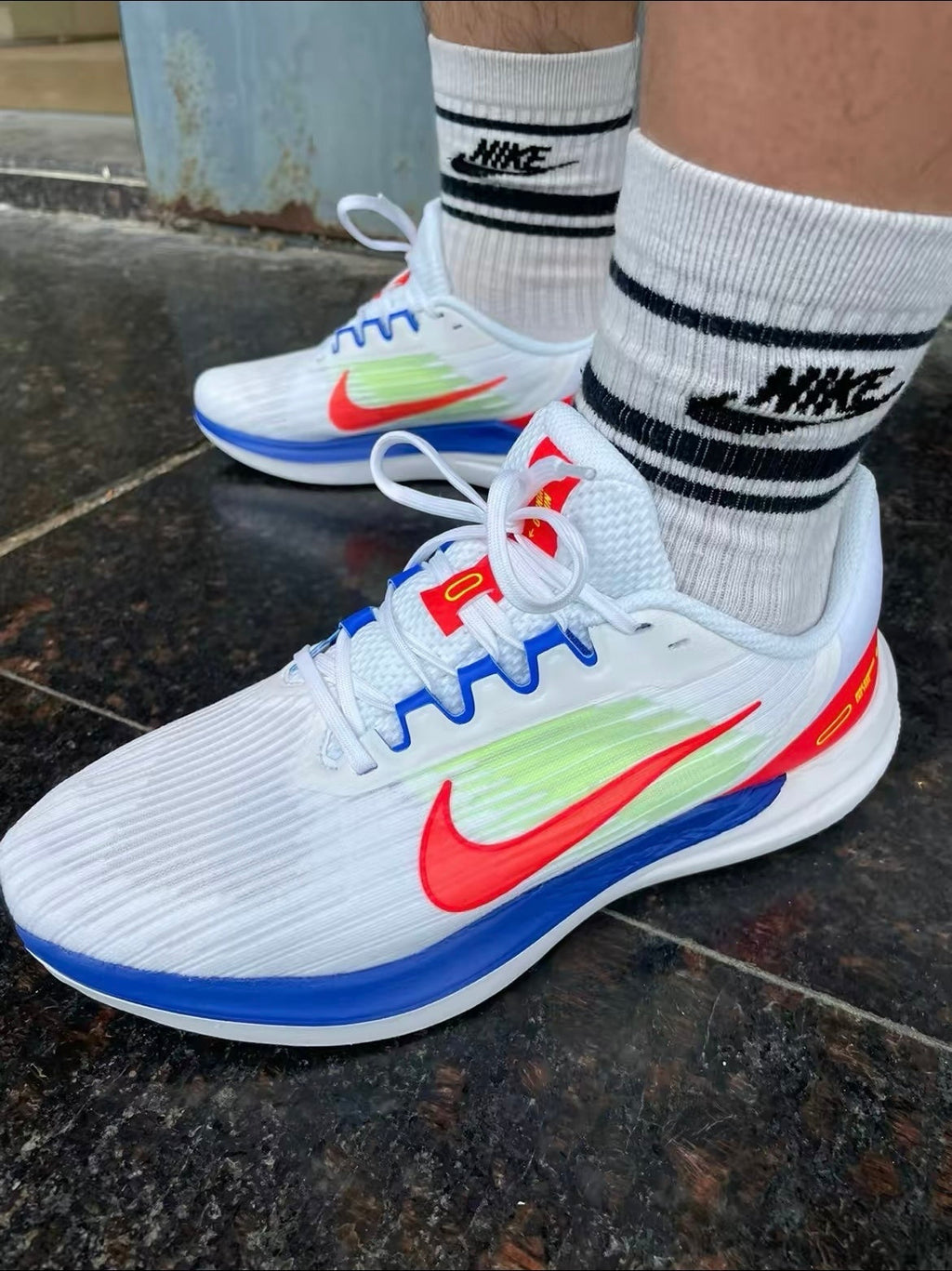 Nike Air Winflo 9 Running Shoes DX3355-100 White Red Blue
