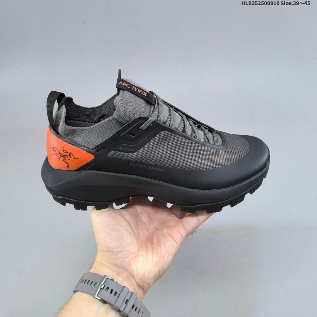 Arc'teryx Vertex Alpine M Low-Top Hiking Shoes