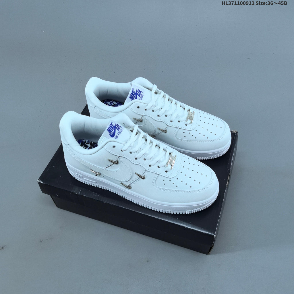 Nike Air Force 1 ’07 Low-Top Sneakers