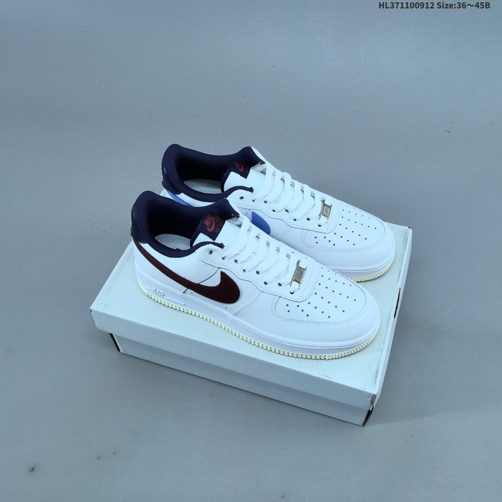Nike Air Force 1 ’07 Low-Top Sneakers