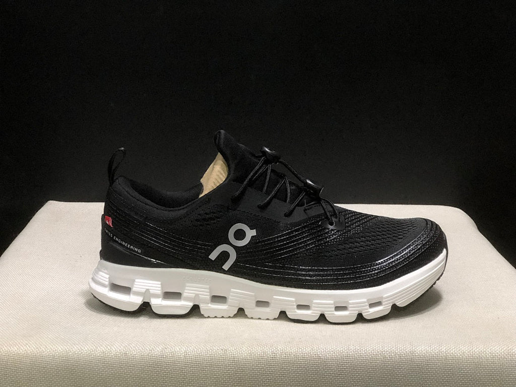 On Cloud X Z5 Sneakers in Black and White