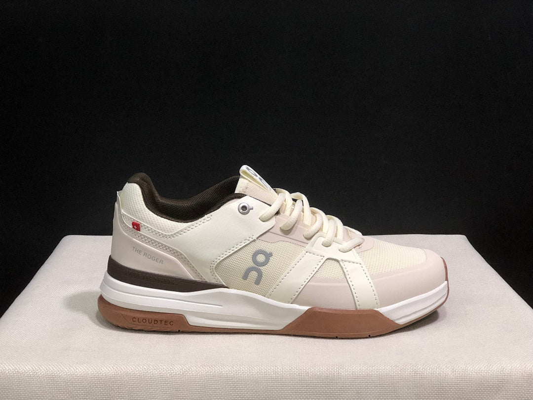 On THE ROGER Clubhouse Pro Tennis Shoes White Brown