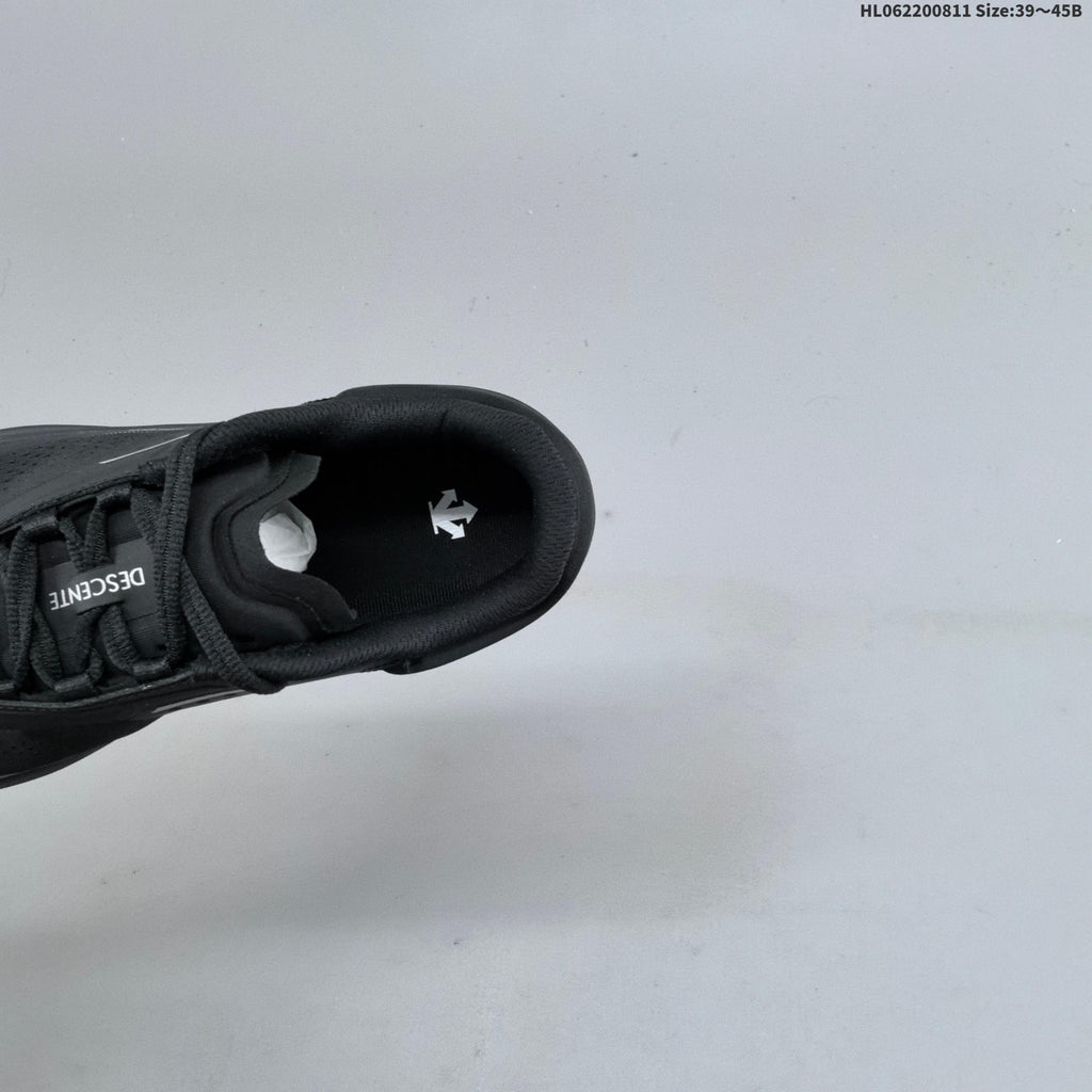 DESCENTE D/F RIDE Black Low-Top Running Sneakers